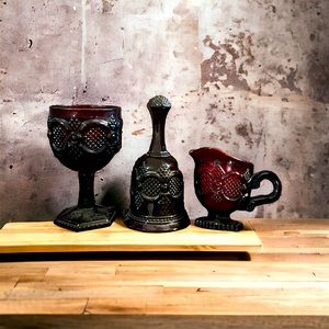 Avon Cape Code 2Candles and a Bell.